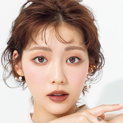 眉のトレンドは”存在感薄め”！ あか抜け「うぶふわベージュ眉」にアップデート｜H＆M長井かおりさんがレクチャー