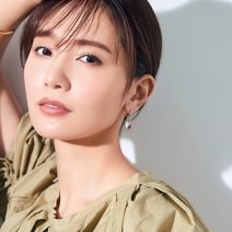 中村ゆり×“こく色”夏メイク。シルバーシャドウで日差しが強い日も涼やかに｜美的GRAND