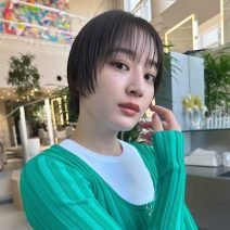 若見えも狙える！首元すっきり＆小顔効果のコンパクトショート｜最旬ヘアカタログ