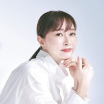 「石井美保さんは清潔感が増し続ける稀有な人」齋藤 薫さん特別寄稿｜美的GRAND