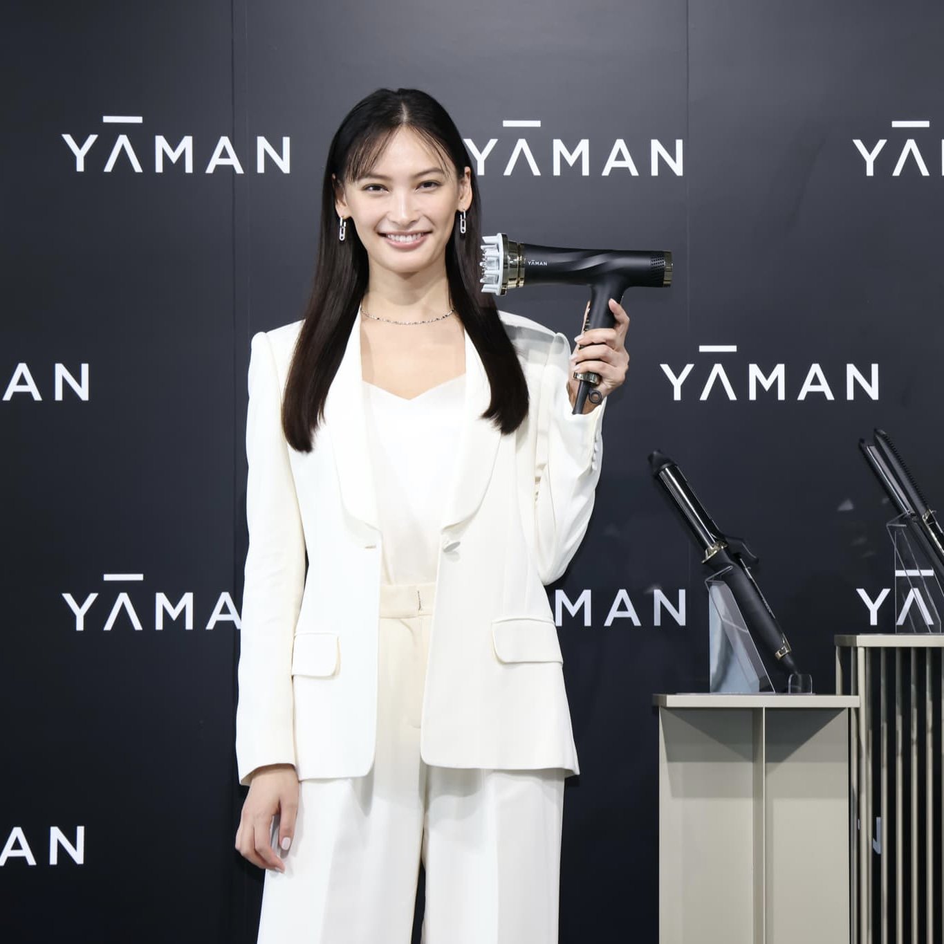 大政 絢さん「ロングヘアをキレイに保つ秘訣は…」｜ヤーマン ヘアケア