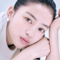 肌色タイプなんて関係ない！ 透明感あふれる「ピンクルーセント肌」の作り方｜使用アイテム全部見せ
