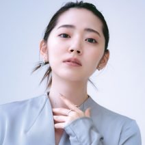 透明感やカバー力…秋のベースメイクの正解は？ 3つの“なりたい肌”を人気H&Mが提案