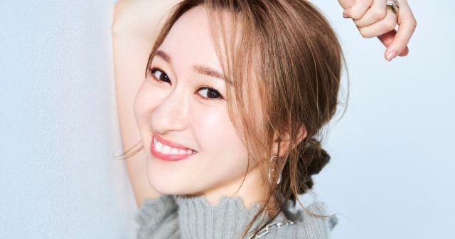 有沙 瞳さん「退団後初！私物コスメ全部見せます」【宝塚歌劇OGセルフ 