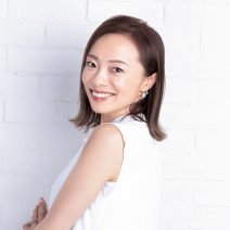 「ひが式表情筋ヨガ」で顔印象がぐんと変わる♪｜基本のポーズと素朴な疑問についてお答え♡