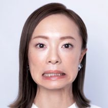 “下がり気味な口角”をご機嫌な口元に♪｜ひが式表情筋ヨガパーツ別集中ポーズ