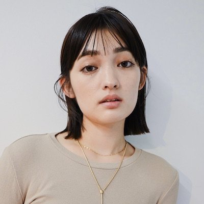 薄めバングがお洒落！チョコレートカラーの今どき重めボブ｜最旬ヘアカタログ