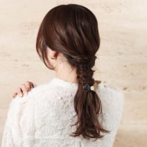 「表面だけくるりんぱ」の簡単華やかひとつ結び【ヘアアレンジ基本のき・サロンスタッフ版】