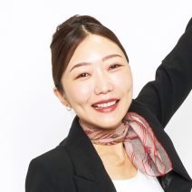 CRAZY COCOさんの帰省用ポーチの中身｜スキンケアはオカンと兼用！ 全12品のミニマムポーチ