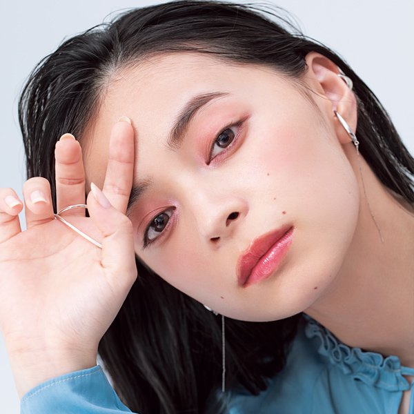 【本日発売】シャネルの春新色コスメで最旬メイク｜春の“レ ベージュ”が可愛すぎる♡ 春メイクのポイントは？
