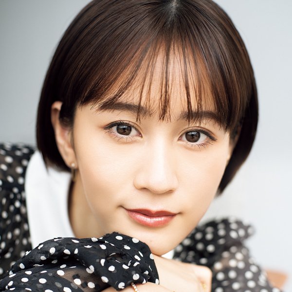 前田敦子さんのマイベストコスメ｜スキンケアはご褒美の時間♡ 透明ツヤ肌をかなえる愛用アイテム5選