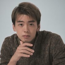 竹内涼真さん「健康で前向きな状態で仕事ができるって、幸せなこと」｜『美的』3月号で“大人の魅力”に迫るインタビュー
