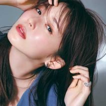 ヘルシーな色気を演出♡ 2024春の注目カラー“黄み”を使った色っぽコンサバメイク