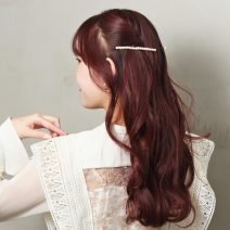 ロングの巻き髪を生かすフェミニンなねじりハーフツイン【ヘアアレンジ基本のき・サロンスタッフ版】