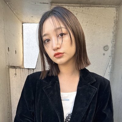 伸ばしかけでもお洒落に！顔まわりデザインの大人ボブ｜最旬ヘアカタログ