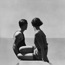 シャネル・ネクサス・ホールでジョージ ホイニンゲン=ヒューン氏の写真展「Master of Elegant Simplicity」を開催中