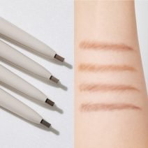 500円以下で買える！セザンヌのプチプラアイブロウペンシル「細芯 アイブロウ」を全色スウォッチ＆レポ♡『美的』エディターの推し色も発表！