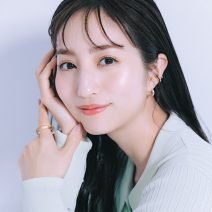 堀田 茜さん「体の中から整えるケアで対策」｜美肌ケアの愛用アイテムを大公開