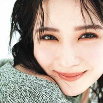 NARSのチャイブラウンリップでリラックス感を演出♡｜畑 芽育さん×人気H&Mが最旬春メイクを提案