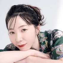 平岩紙さん「40代、鏡を見ることが減った。気にしすぎないことが肌にはいい気がします」美的GRAND