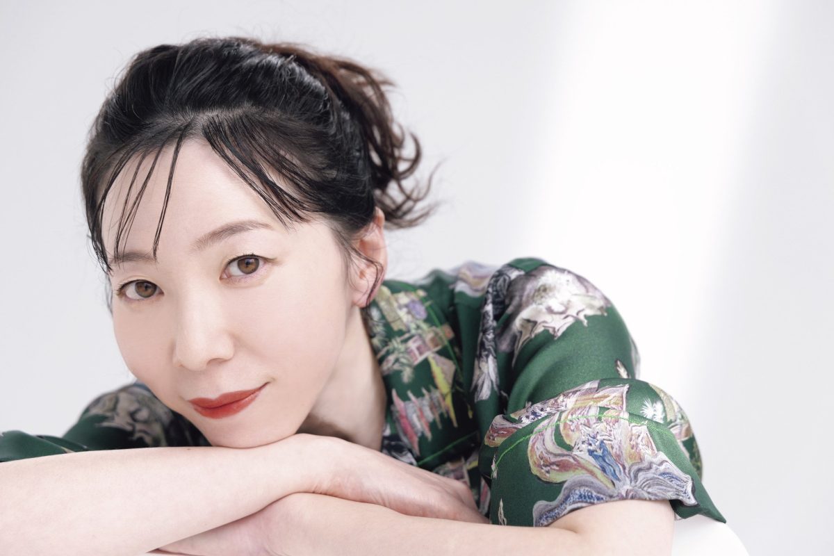 平岩紙 平岩紙さん「40代、鏡を見ることが減った。気にしすぎないことが肌にはいい気がします」美的GRAND | 美的.com