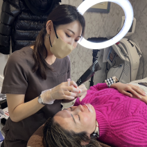 サウナ後が本当にラクになるアートメイクのススメ【サウナー先輩みきたん＆きぬたんの美になる“サ活”vol.7】