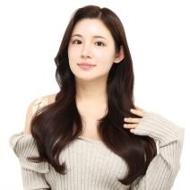 【スタイリングの基本テク】今さら聞けない!? 韓国美女の定番ヘア「ヨシンモリ」の作り方