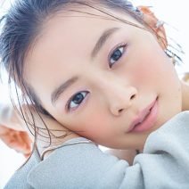 ジルスチュアートのチークが超かわいい♡ 大人も真似できる「フォギー系」粘膜ピンクって？