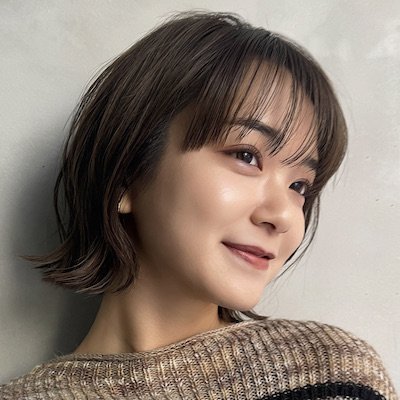 春らしく首元すっきり！明るい印象の小顔見せくびれボブ｜最旬ヘアカタログ