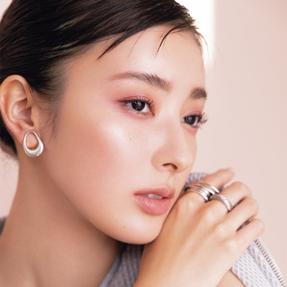よそ行きの日、ベースメイクでリッチ感を高めるには？｜美的GRAND