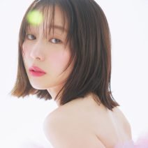 田中みな実さん「柔らかに包み込むような眼差しで、慎ましく」｜花が言うには。Vol.32