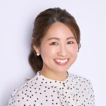 大人の顔太りを即 解消！ 光と陰を仕込むプロの小顔メイク術｜yumiの大人のメイク悩み解決塾 Vol.12