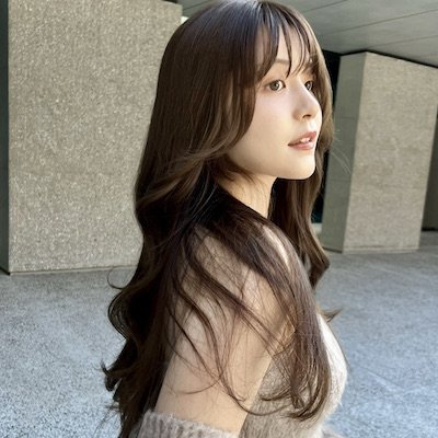 簡単に韓国女優ヘアを再現！骨格カバーの抜け感ロング｜最旬ヘアカタログ