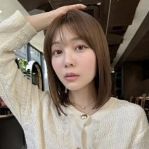 髪質改善カラーで梅雨を乗り切る！時短を叶える大人かわいいシンプルロブ｜最旬ヘアカタログ