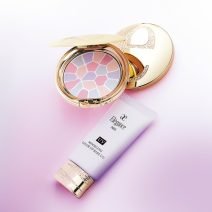 エレガンスの名品コンビで“透明感ファースト”な美肌がかなう♡【『美的』7月号特別付録】