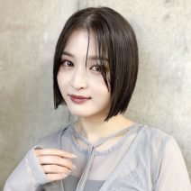ダークカラーで落ち着いた雰囲気に！面長カバーの艶っぽボブ｜最旬ヘアカタログ