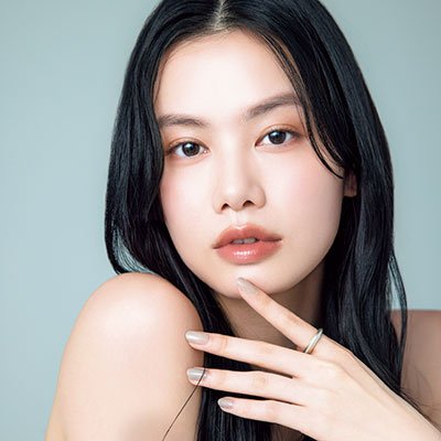 温かみのあるカラーとツヤを足して、ハンサム顔を色っぽく柔らかな印象にチェンジ！【顔タイプ別・クールタイプ】