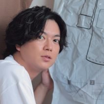 加藤シゲアキさん「真夏に涼しい地域や寒い場所へ行くときはコートを圧縮してもっていきます！」【NEWSな美意識 Vol.104】
