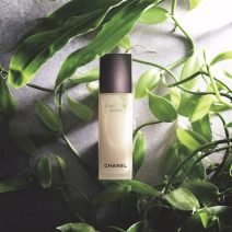 シャネルの化粧水で満たす、上質な光があふれる肌｜美的GRAND