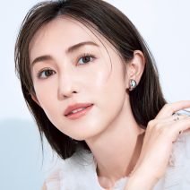SNSで話題のメイク法、実際どう？ 有村さんが実践♪｜有村実樹のビューティ・ハックvol.26