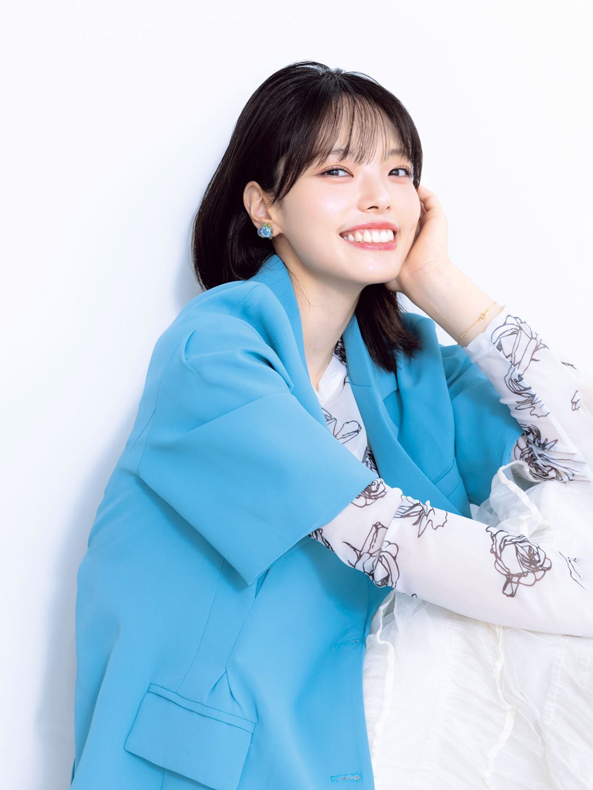 ぼる塾・きりやはるかさん|乾燥肌なので保湿を徹底! 美印象キープのための愛用コスメ&ワザを公開♪ | 美的.com