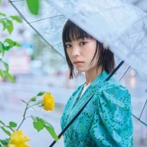 「雨の日だから」このメイク3選♡｜當真あみさん×H＆M北原 果さんで「雨の日メイク」を提案