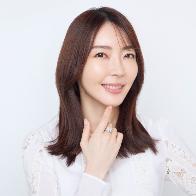 大野真理子さんが選んだベストコスメ、全57品全部見せます！【2024年上半期ベストコスメ】