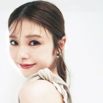明るいブラウンヘアさん必見！ 2024上半期ベスコス受賞アイテム5品を使った今っぽ囲み目メイク