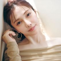 【皮膚トラブルQ&A 13問】背中ニキビのケア方法は？ ひじやひざの黒ずみが気になるetc.