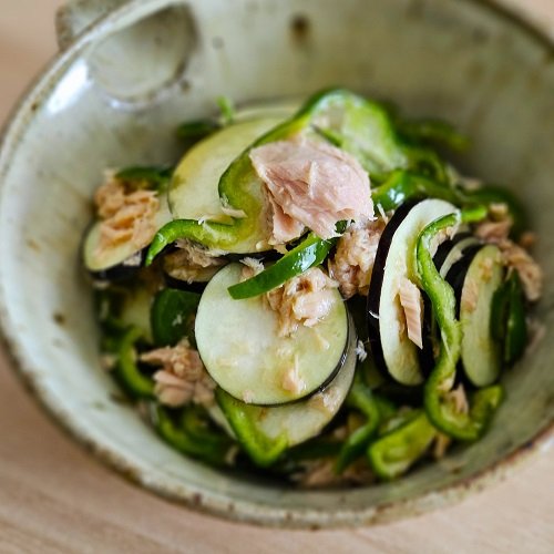 夏サビしない肌＆カラダを作る！「生なすとピーマンのツナサラダ」【Today’s SALAD #293】