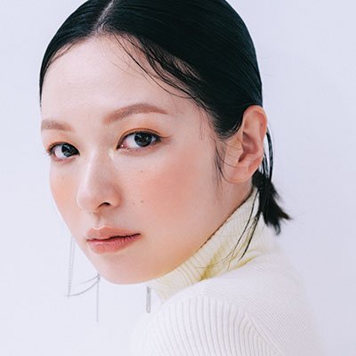 秋服にぴったりの最旬ワントーンラメメイク｜ジルスチュアートのチークが使える♡