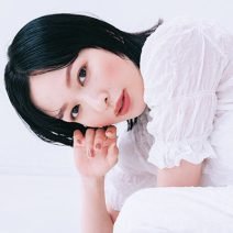 大人の“うぶ可愛い”を作れちゃう♡ ジルスチュアートのくすみローズチークでメイクバリエが増える！