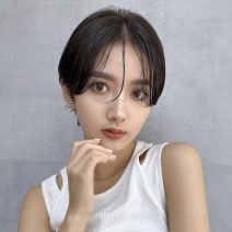 印象チェンジにもぴったり！シースルーバングの色っぽショート｜最旬ヘアカタログ