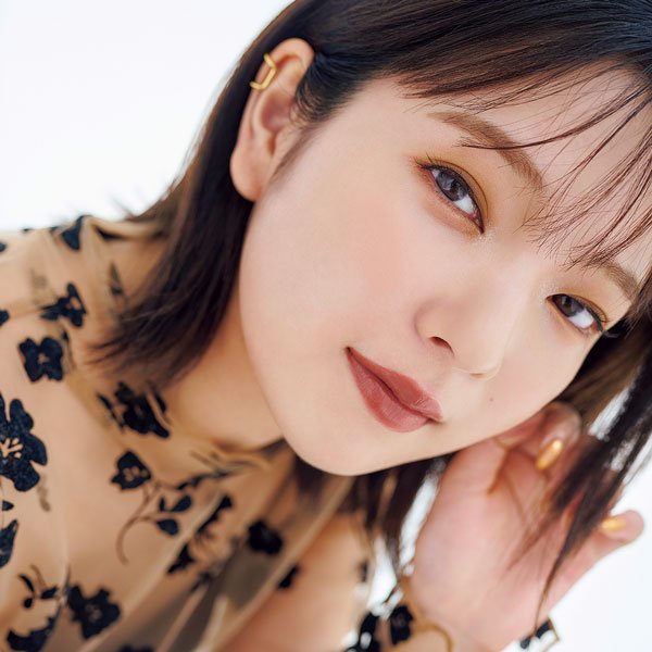 【おすすめ3選】薄膜ブラウンリップは塗るだけで誰でもこなれ見え♡ メイクのポイントは？